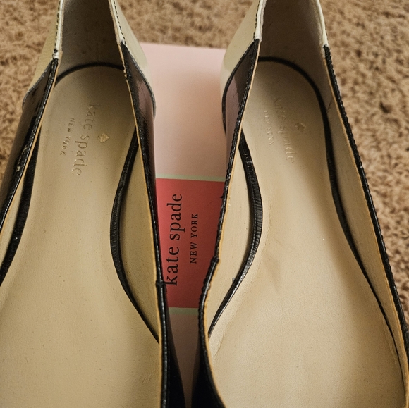 Black and White Kate Spade Flats - Picture 3 of 6